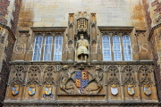UK, Cambridgeshire, CAMBRIDGE, Trinity College, entrance facade, Great Gate, Henry VIII statue, UK35036JPL