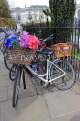 UK, Cambridgeshire, CAMBRIDGE, bicycle with basket and floral decorations, UK35000JPL
