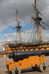 UK, Hampshire, PORTSMOUTH, Historic Dockyard, HMS Victory and canon, UK6568JPL