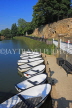 UK, Kent, TONBRIDGE, River Medway, castle walls and pleasure boats, UK13264JPL