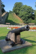 UK, Kent, TONBRIDGE, Tonbridge Castle, canon in courtyard, UK13253JPL