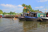 UK, Warwickshire, STRATFORD-UPON-AVON, Narrowboats at riverside, during River Festival, UK25487JPL