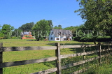 UK, Warwickshire, STRATFORD-UPON-AVON, country lane and thatched cottage, UK20262JPL