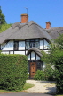 UK, Warwickshire, STRATFORD-UPON-AVON, thatched cottage, UK20264JPL