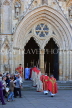 UK, Yorkshire, YORK, York Minster, clergy and congregation, west entrance, UK2553JPL