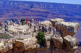 USA, Arizona, GRAND CANYON, South Rim, visitors at viewing point, US3884JPL
