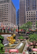 USA, New York, MANHATTAN, Rockefeller Centre Plaza, cafes and Prometheus statue, US3807JPL