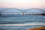 USA, Tennessee, MEMPHIS, Hernando deSoto bridge over Missippissi river, US4374JPL