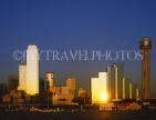 USA, Texas, DALLAS, skyline (evening light), Reunion Tower (right), NCNB Tower (left), DAL22JPL