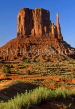 USA, Utah, MONUMENT VALLEY, one of the Mittens rock formations, US2730JPL