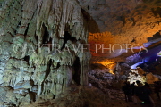 VIETNAM, Halong Bay, Bo Hon Island, Sung Sot Caves, VT1926JPL