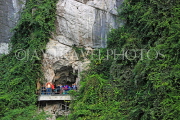 VIETNAM, Halong Bay, Bo Hon Island, Sung Sot Caves, entrance, lookout point, VT1920JPL