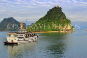 VIETNAM, Halong Bay, Ti Top Island, and cruise boat, VT1772JPL