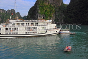 VIETNAM, Halong Bay, cruise boat, and boat vendors, VT1901JPL