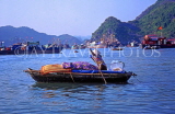 VIETNAM, Halong Bay, fishermen and floating homes, VT500JPL
