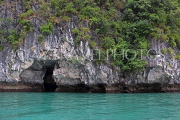 VIETNAM, Halong Bay, limestone formations, VT1873JPL