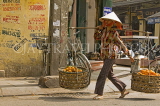 VIETNAM, Hanoi, orange vendor, VT570JPL