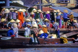 VIETNAM, Hoi An, Floating Market, and crowds, VT313JPL