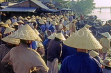 VIETNAM, Hoi An, crowds in traditional conical hats, by fish market, VT695JPL