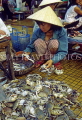 VIETNAM, Hoi An, woman selling crabs (in fish market), VT399JPL