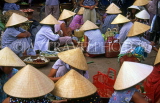 VIETNAM, Hue, market scene, vendors wearing typical conical hats, VT165JPL