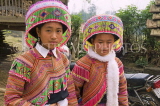 VIETNAM, Lao Cai province, Sapa, Bac Ha, Cau Son, Flower Hmong tribe women, VT615JPL