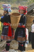VIETNAM, Lao Cai province, Sapa, Tam Duong market, Hmong tribe girls with baskets, VT629JPL