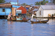 VIETNAM, Mekong Delta, Mekong Riverside houses and boats, VT516JPL