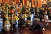 Vietnam, HANOI, Dien Huu Temple site (by One Pillar Pagoda), shrine room, VT1692JPL