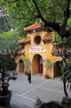 Vietnam, HANOI, Old Quarter, Chua Quan Su Temple, courtyard, VT1425JPL