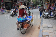 Vietnam, HANOI, Old Quarter, Street Vendor,  selling eggs, VT1034JPL