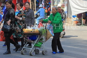 Vietnam, HANOI, Old Quarter, Street Vendor, VT1165JPL