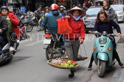 Vietnam, HANOI, Old Quarter, Street Vendor, VT924JPL