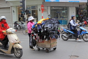 Vietnam, HANOI, Old Quarter, Street Vendor, VT929JPL
