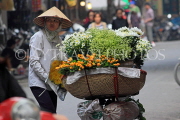 Vietnam, HANOI, Old Quarter, Street Vendor, flower seller, VT1504JPL