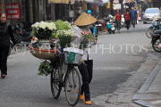 Vietnam, HANOI, Old Quarter, Street Vendor, flower seller, VT1507JPL
