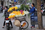 Vietnam, HANOI, Old Quarter, Street Vendor, flower seller, VT1627JPL