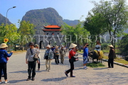 Vietnam, Ninh Binh, HOA LU, Dinh Tien Hoang Temple, and tourists, VT1987JPL