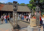 Vietnam, Ninh Binh, HOA LU, Dinh Tien Hoang Temple, courtyard and king's 'Big Bed', VT2001JPL