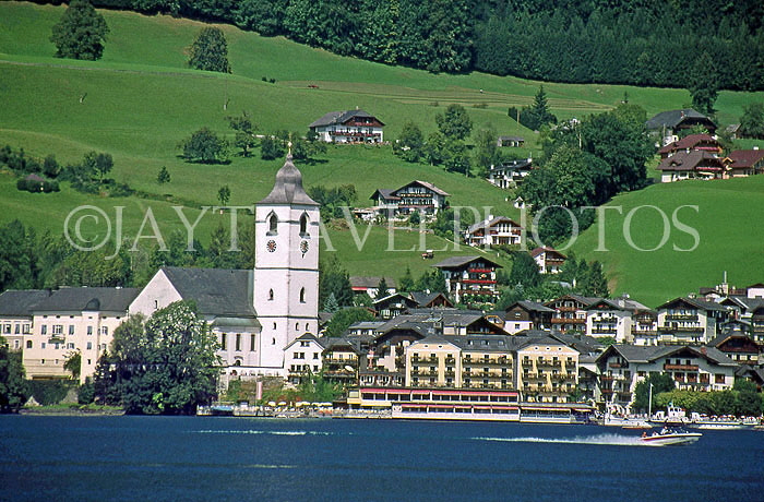 AUSTRIA, St Wolfgang, lakeside view, AST504JPL