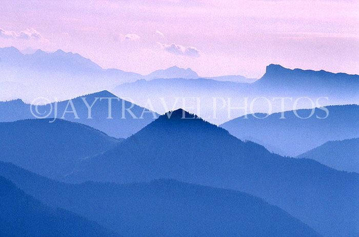 AUSTRIA, St Wolfgang, mountain peaks, view from Schafbergspitze summit, AST506JPL