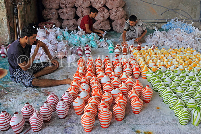 BAHRAIN, A'Ali Pottery Centre (Village), money pots, BHR535JPL