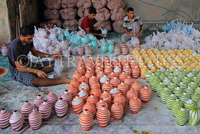 BAHRAIN, A'Ali Pottery Centre (Village), money pots, BHR537JPL