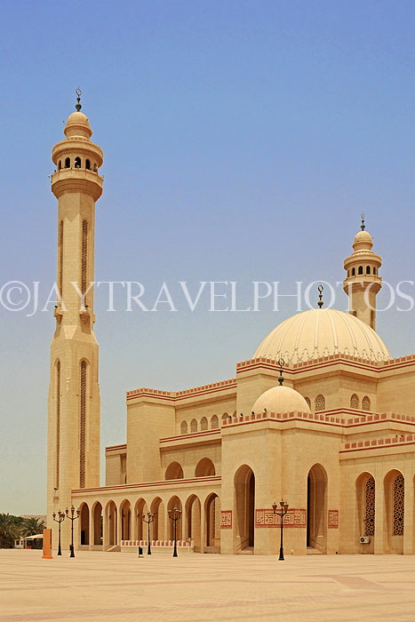 BAHRAIN, Manama, Grand Mosque (Ahmed Al-Fateh Islamic Centre), BHR237JPL