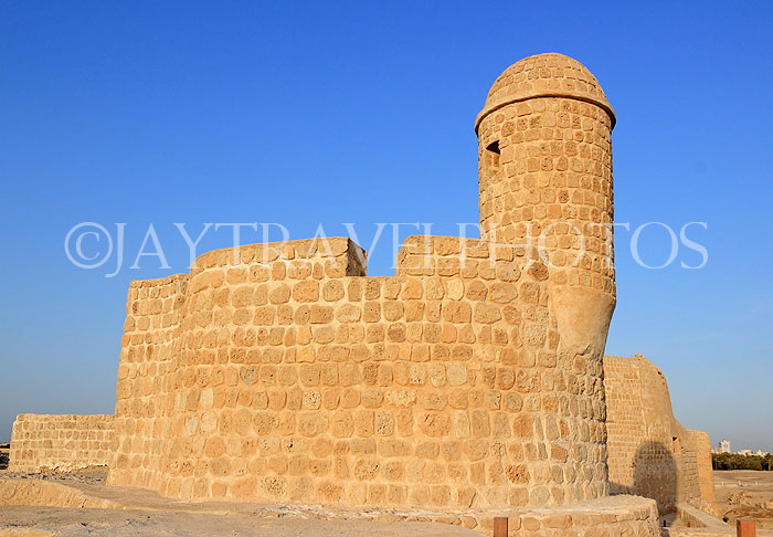 BAHRAIN, Manama, Karababad, Bahrain Fort (Qal'at al Bahrain), BHR642JPL