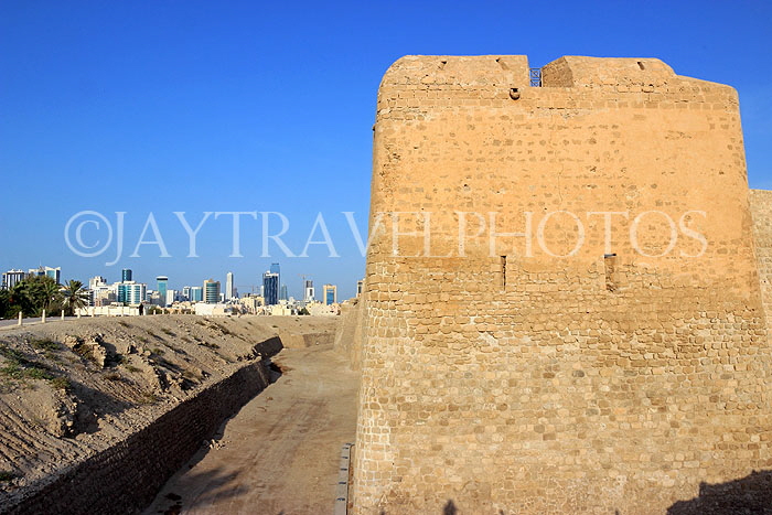 BAHRAIN, Manama, Karababad, Bahrain Fort (Qal'at al Bahrain), BHR665JPL