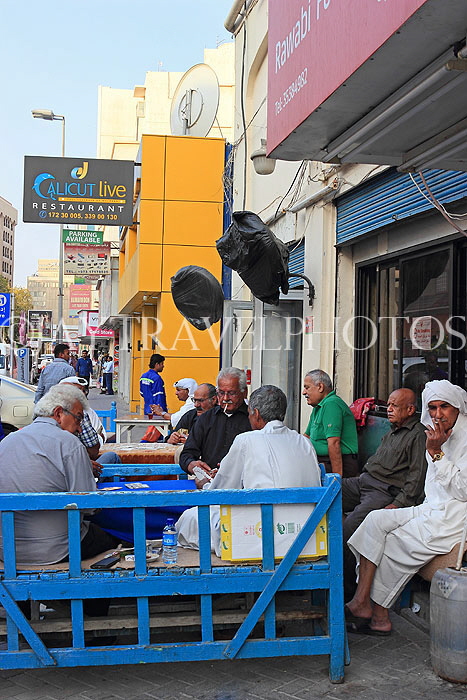 BAHRAIN, Manama, traditional coffee house, people playing cards, BHR1282JPL
