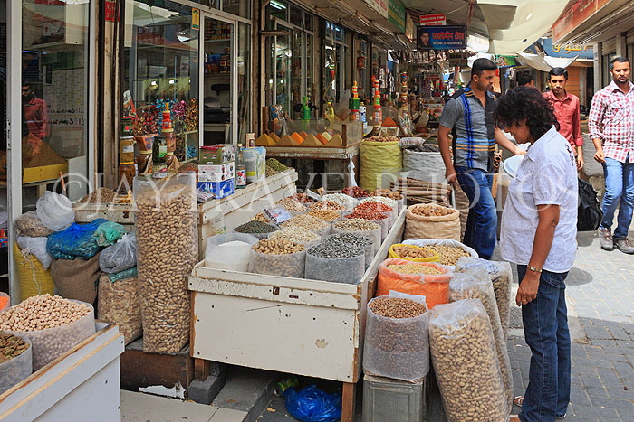 BAHRAIN, Manama, traditional souk, spices and dried food stalls, BHR287JPL