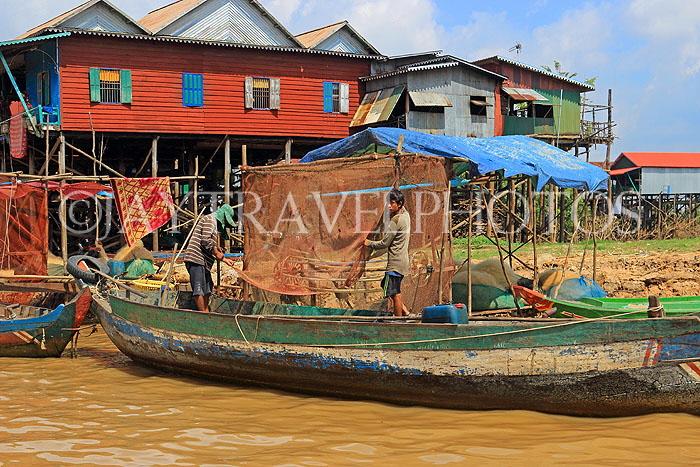 CAMBODIA, Tonle Sap Lake, Kampong Phluk Fishing Village, CAM1312JPL