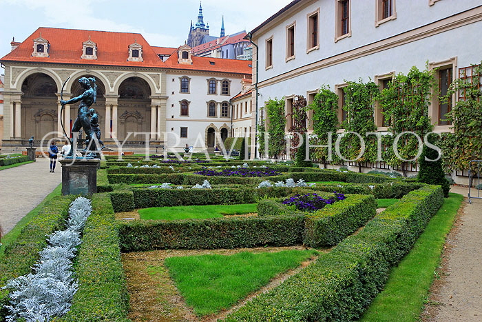 Czech Rep, PRAGUE, Mala Strana, Wallenstein Palace (Senate building) and gardens, CZ1516JPL